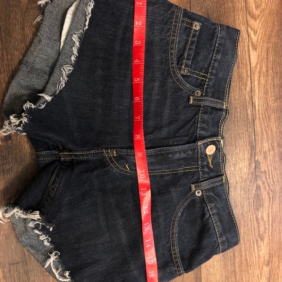 Levi cut offs - Picture 7 of 8